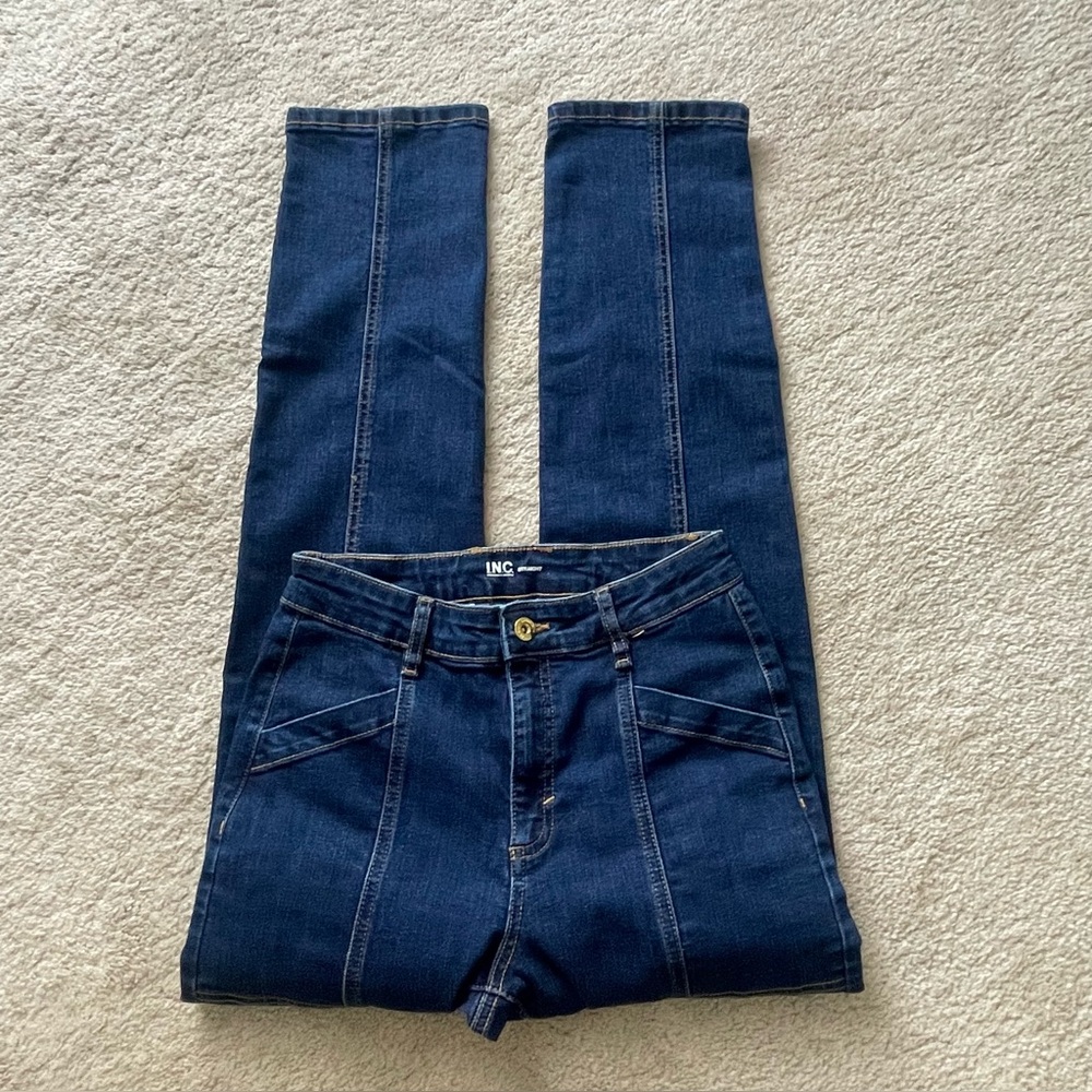 INC Straight Hi-Rise Jeans Size 4